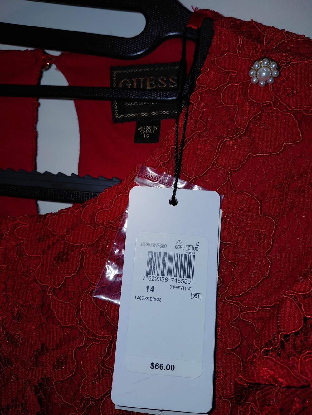 GUESS Vibrant Red Lace Sheath Dress with Cap Sleeves - Picture 3 of 4